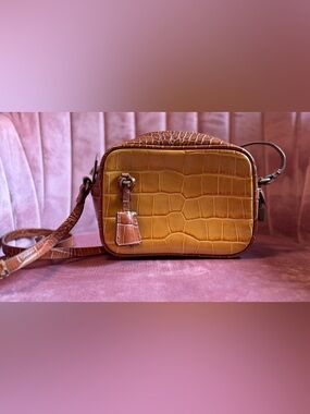 J Crew Signet Croc Embossed Leather Crossbody EUC